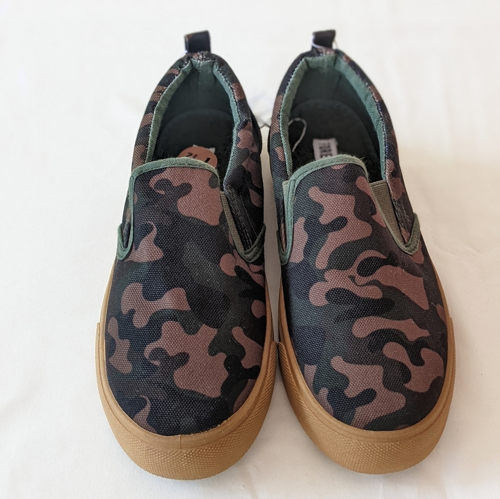 Forever 21 Camouflage Slip-On Sneakers - Picture 4 of 7